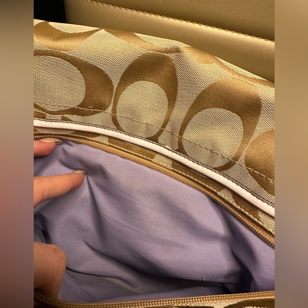 Vintage large Coach messenger/lap top bag - tan canvas & lavender haze - Picture 7 of 14